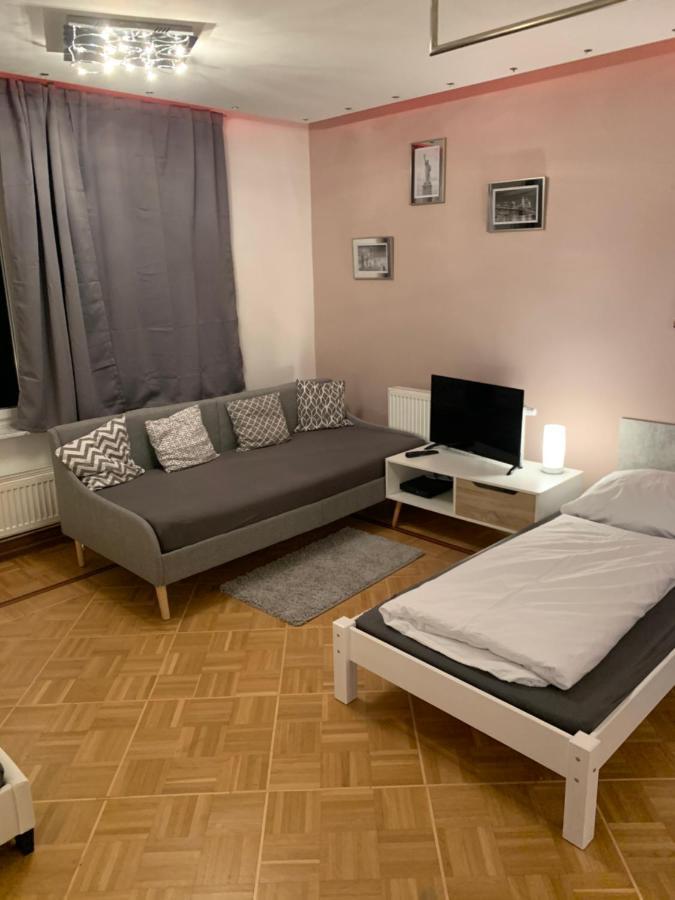 Aschaffapartment 4 Schlafzimmer Bis 10 Personen Bei Aschaffenburg Mainaschaff Exteriér fotografie