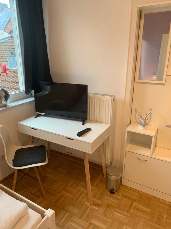Aschaffapartment 4 Schlafzimmer Bis 10 Personen Bei Aschaffenburg Mainaschaff Exteriér fotografie