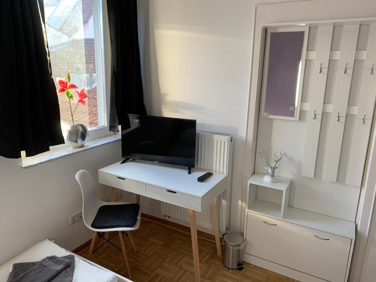 Aschaffapartment 4 Schlafzimmer Bis 10 Personen Bei Aschaffenburg Mainaschaff Exteriér fotografie