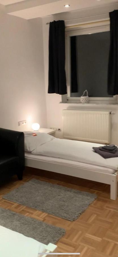 Aschaffapartment 4 Schlafzimmer Bis 10 Personen Bei Aschaffenburg Mainaschaff Exteriér fotografie